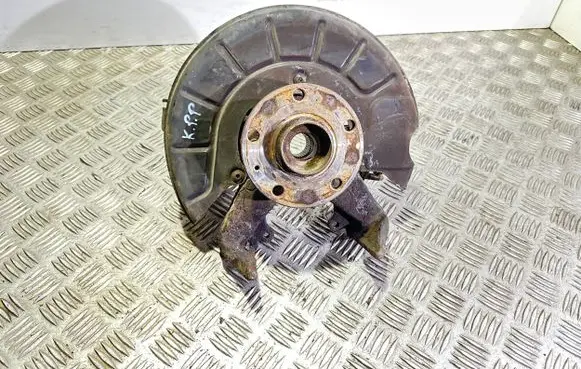 Volkswagen Golf VI Front wheel hub