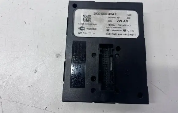 Keyless (KESSY) go control unit/module