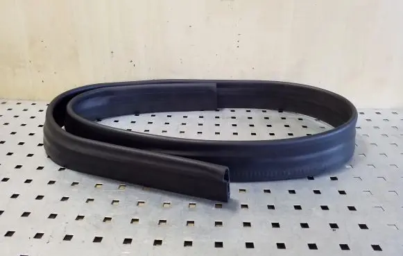 Mercedes-Benz GLC X253 C253 Engine compartment rubber A2538315900