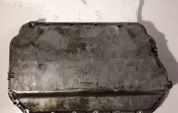 Audi A6 S6 C5 4B Oil sump 078103604T
