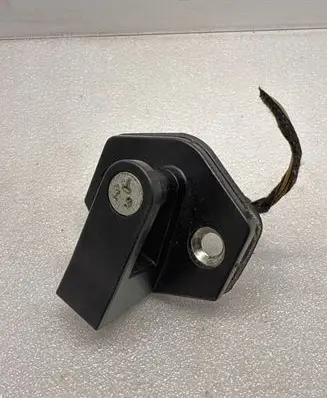 BMW 5 E39 Front door lock loop/hook striker 8176350