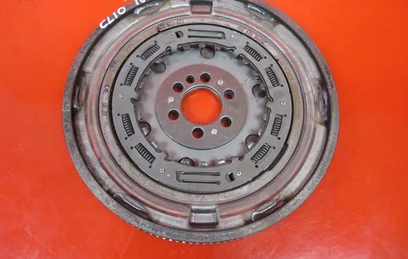 Renault Captur Flywheel 123105323R