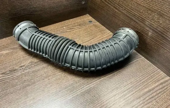 Renault Master III Intake resonator 8200858600