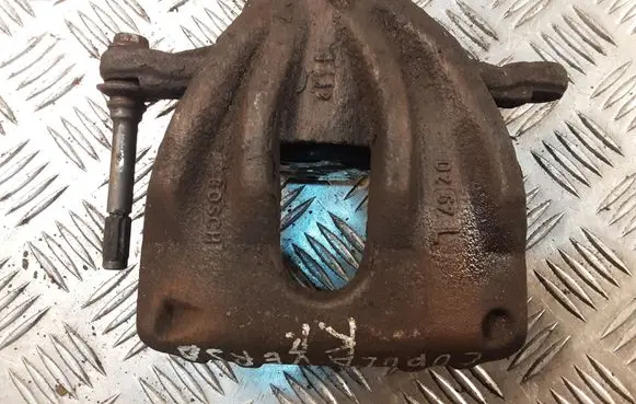 Toyota Corolla Verso AR10 Front brake caliper
