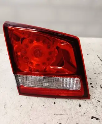 Tailgate rear/tail lights