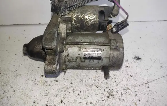 Toyota Yaris Starter motor MS428000-4560