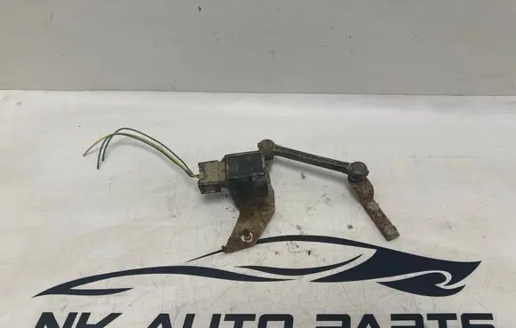 Volvo XC70 Headlight/headlamp level sensor 6G9N3C492AA BL3KA 2007713