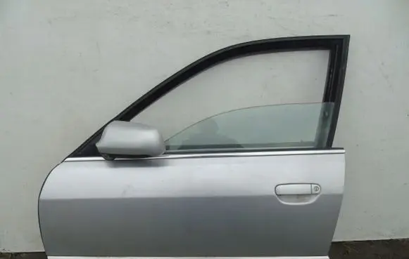 Audi A8 S8 D2 4D Rear door
