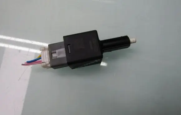 Clutch pedal sensor