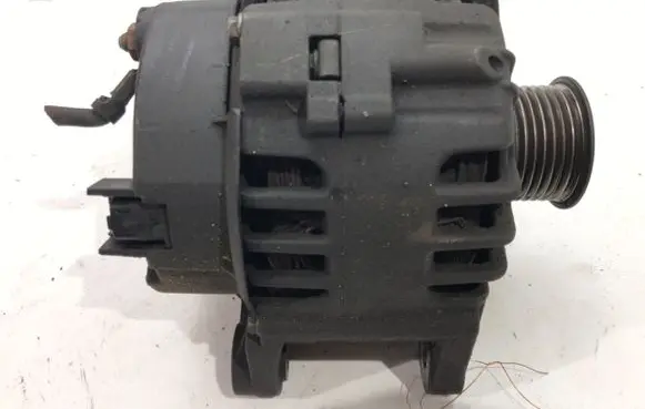 Renault Scenic II - Grand scenic II Generator/alternator 8200495305