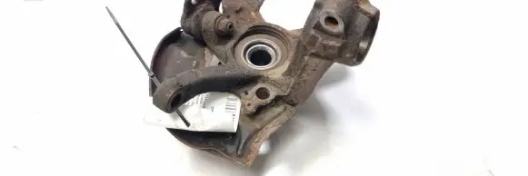 Skoda Octavia Mk1 (1U) Front wheel hub spindle knuckle