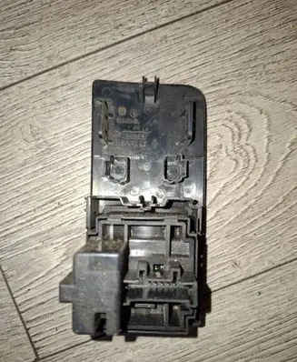 Renault Megane III Headlight level height control switch 648450010R