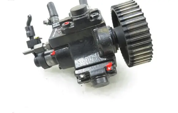 Opel Zafira B Fuel injection high pressure pump 0055206679 0445010156
