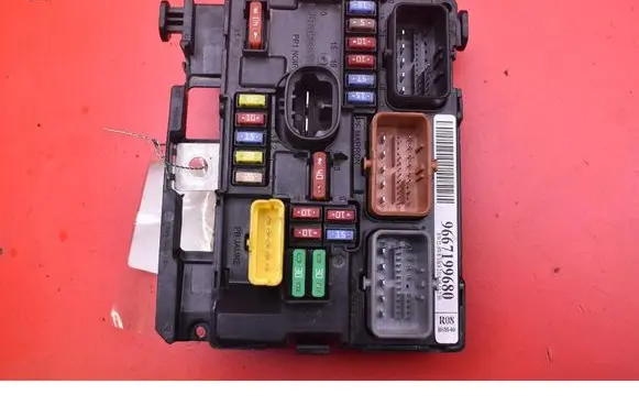 Citroen C3 Fuse box set 9667199680