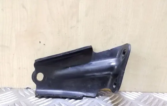 Toyota Avensis T270 Other engine bay part 171190R030