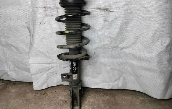 Hyundai Tucson TL Front shock absorber with coil spring 16GDIplmcperson