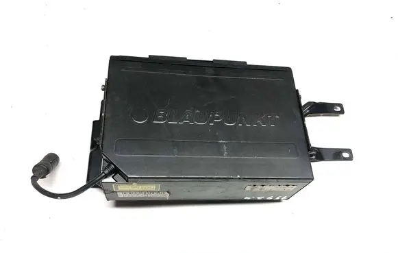 Alfa Romeo 159 CD/DVD changer 7607700014 156034314 31992403