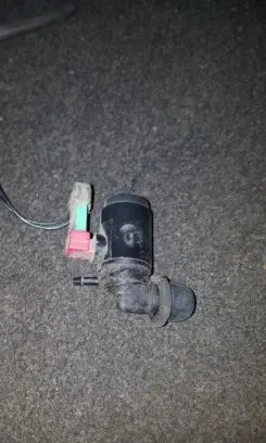Renault Laguna I Windscreen/windshield washer pump