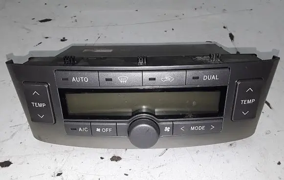 Toyota Avensis T250 Climate control unit 5590005202