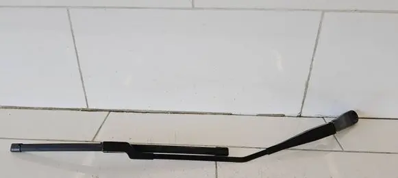 Volvo V60 Front wiper blade arm 30753505