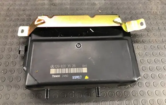 Mercedes-Benz SL R129 Seat control module 1298203526