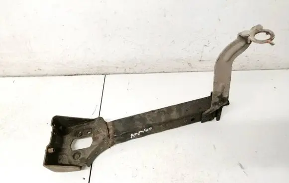 Land Rover Freelander 2 - LR2 Engine mounting bracket