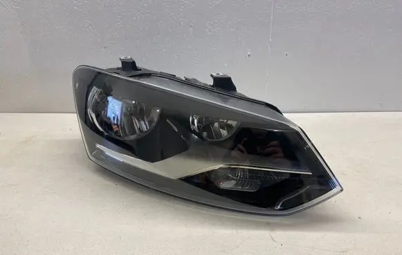 Volkswagen Polo V 6R Headlight/headlamp 1LE24705104