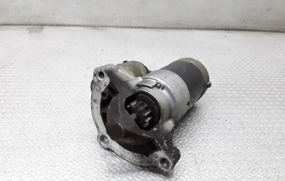 Peugeot 307 Starter motor M001T80481