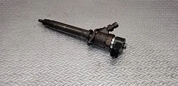 Volvo V70 Fuel injector 0445110078 30777314