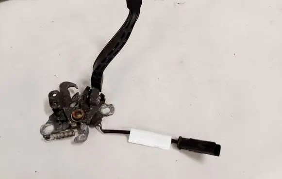 Citroen C4 II Engine bonnet/hood lock/catch 9670552080