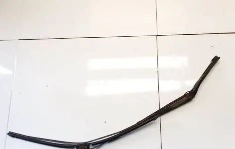 Hyundai Trajet Front wiper blade arm