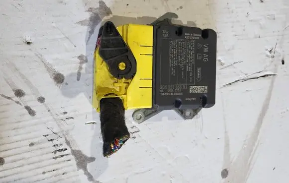 Volkswagen Tiguan Airbag control unit/module 5Q0959655BJ A2C12701603