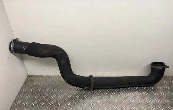 Intercooler hose/pipe