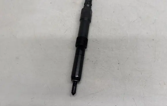 Ford Mondeo Mk III Fuel injector 4S7Q9K546BD