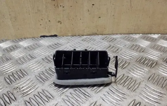Volvo XC90 Dashboard side air vent grill/cover trim 31497125
