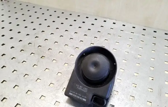 Audi Q7 4L Alarm system siren 1K0951605C