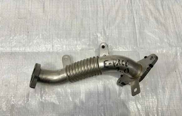 Land Rover Evoque I EGR valve line/pipe/hose G4D39F468KA