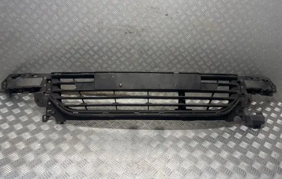 Renault Clio IV Front bumper lower grill 622542412R