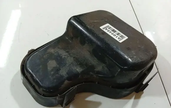Mercedes-Benz Sprinter W906 Fuse box cover 24738300L 247383-00L