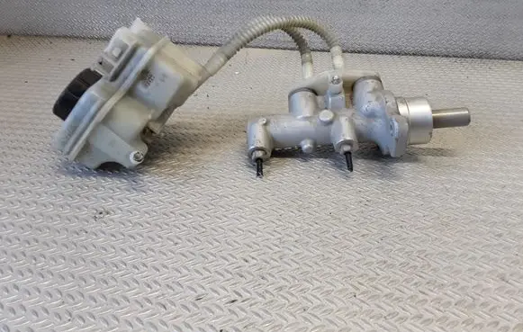 Opel Meriva A Master brake cylinder 3206715