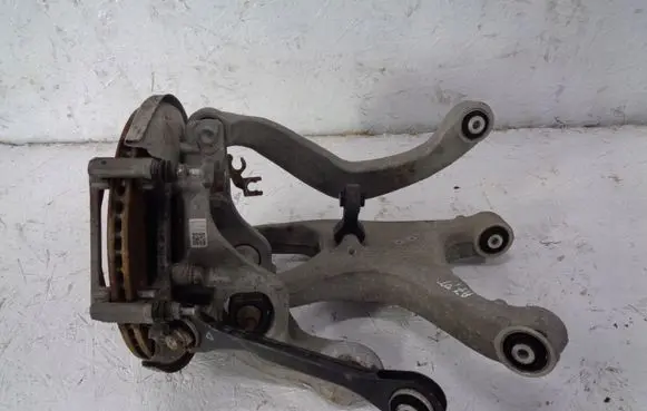 Audi A6 C7 Rear wheel hub spindle/knuckle 8R0505432F