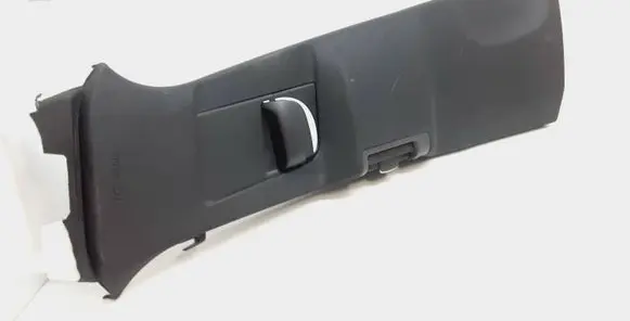 Volvo XC90 (B) pillar trim (top) 31363574