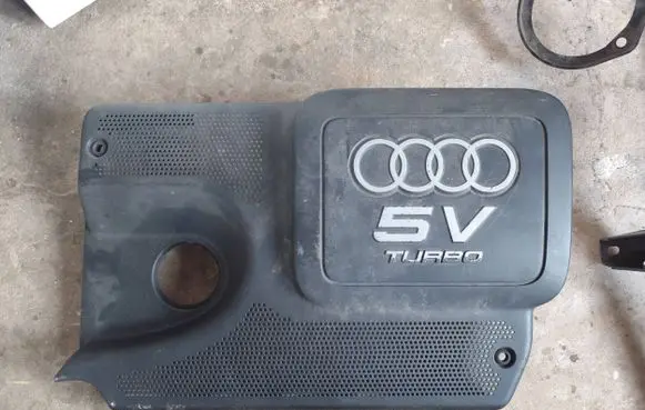 Audi TT Mk1 Engine cover (trim) 06A103724AD 06A103727