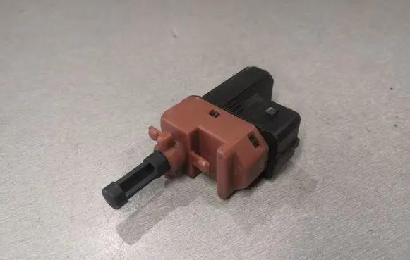 Clutch pedal sensor