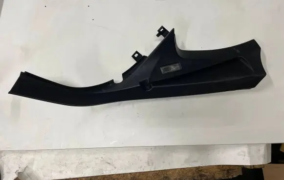 BMW 5 E60 E61 Parcel shelf load cover mount bracket 7049904