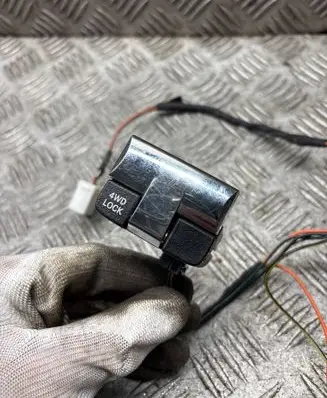 Jeep Patriot Other switches/knobs/shifts 05107932AA