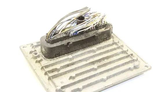 Ford Focus Engine control unit/module 4M5112A650HF