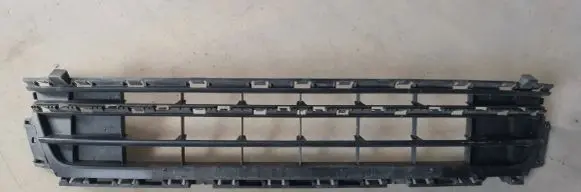 Volkswagen Jetta VI Front bumper lower grill 5C6853677Q 5C6853677