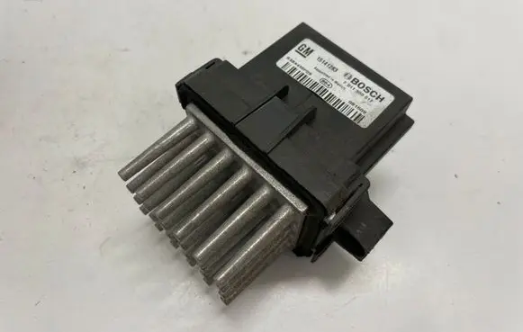 Opel Insignia A Heater blower fan relay 15141283