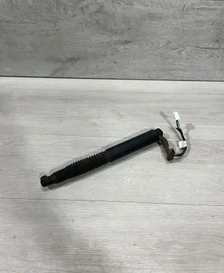 Tesla Model 3 Tailgate strut 1551488 569821